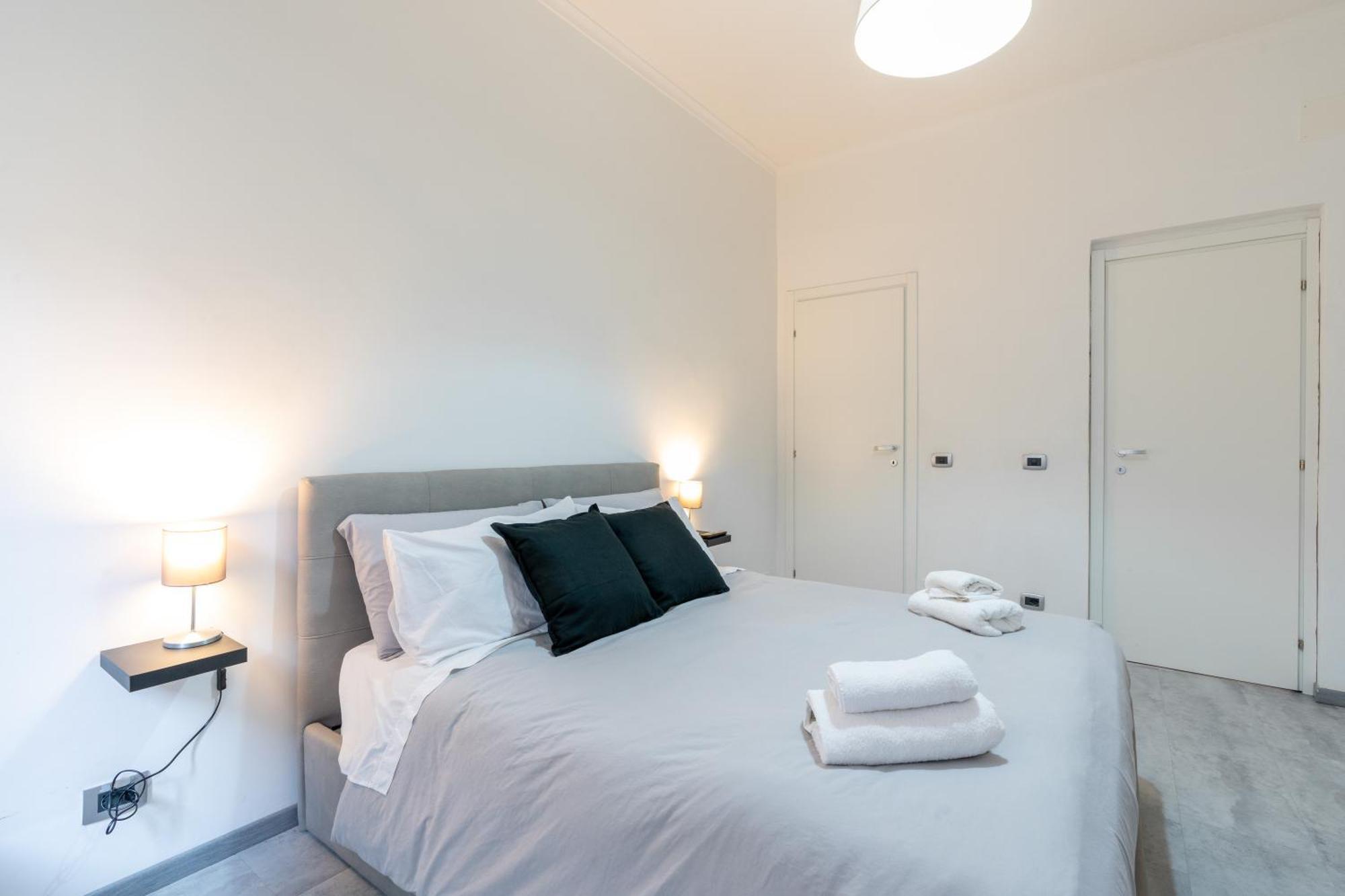 Amazing Apartment Near To Colosseo And Subway Rome Luaran gambar